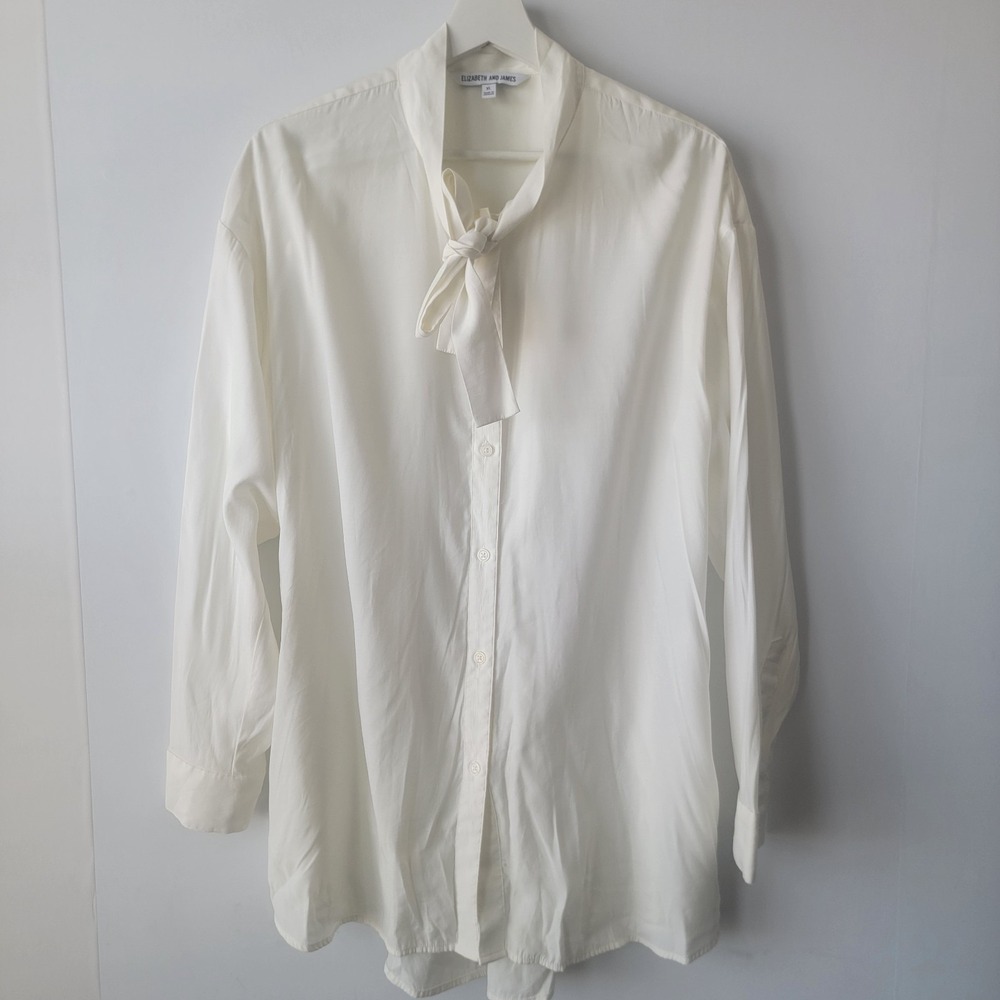 Elizabeth and James women's tie-neck blouse‎ size Xl button up long sleeve